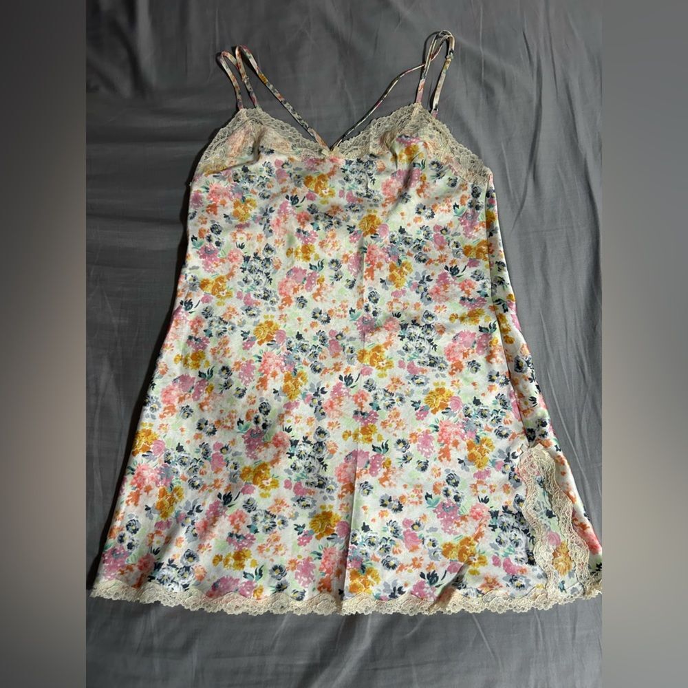 Victoria's Secret Floral Lace Lingerie Nightgown Size M